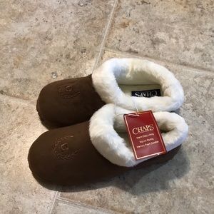 Chaps slippers size Large 8-9 NWT